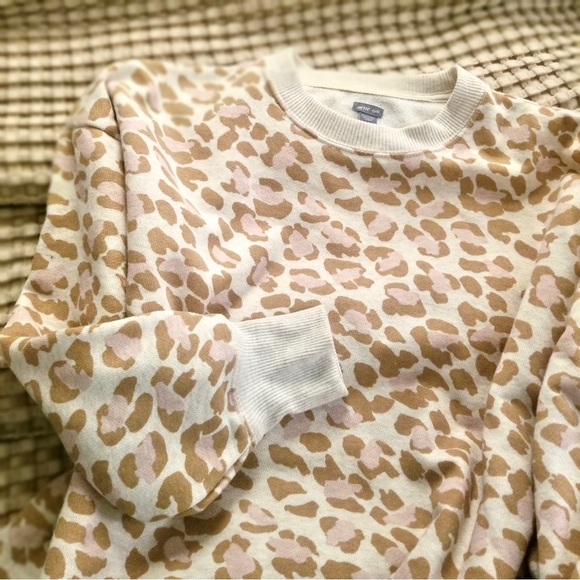 Aerie AE Leopard Sweatshirt Oversized Spring Tops Women’s Leggings Top Pullover - Picture 7 of 8